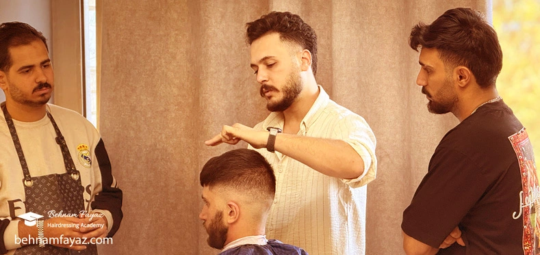 اصلاح رایگان در کرج - آرایشگاه رایگان در کرج