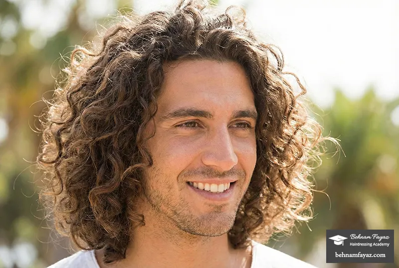 مدل موی فر یا موج‌دار متوسط (Curly/Wavy Medium Cut) - آکادمی بهنام فیاض